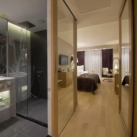 Akra V - Access To Akra Отель