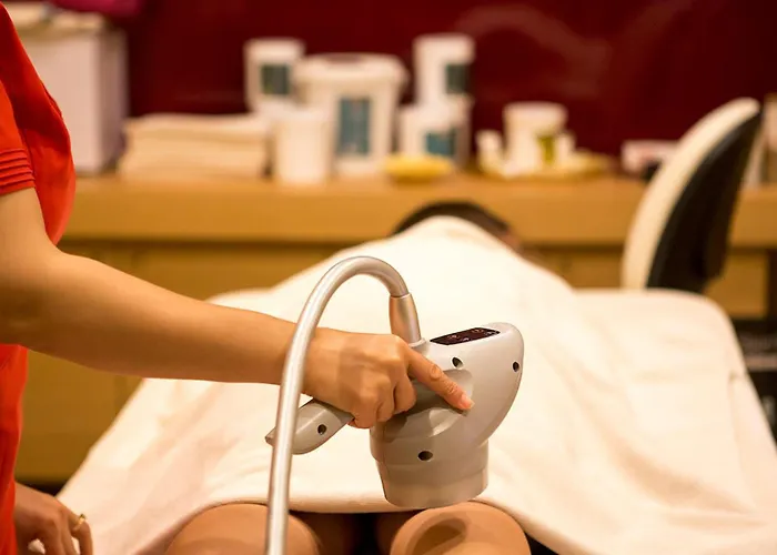 Hotel Akra V - Access To Akra 4*