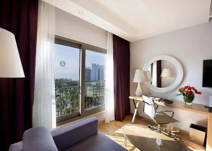 Akra V - Access To Akra